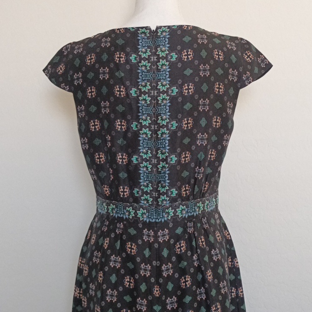 J Crew Mirrored Floral Silk Dress With Cap Sleeves Size 6 - Picture 6 of 9